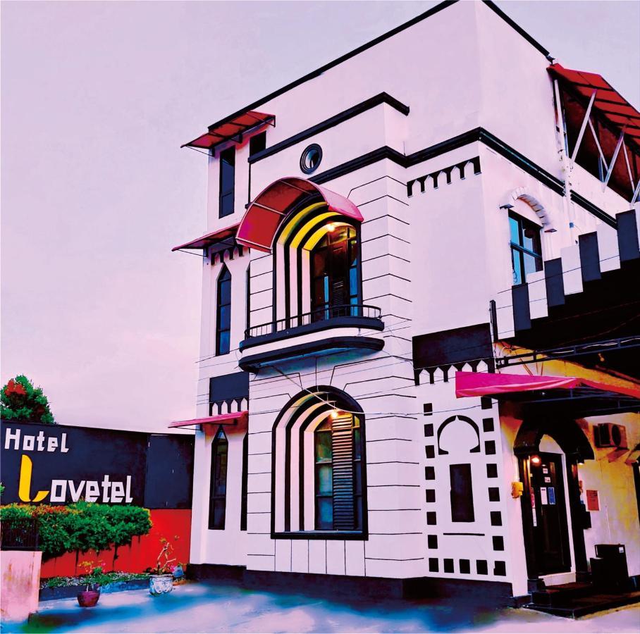 Lovetel Padang  Bagian luar foto